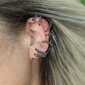 🔥LAST ONE🔥 DRAGON CLAW EAR CAGE